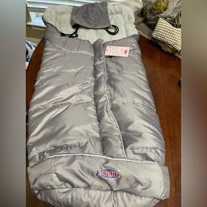 NWT Funlife anti kick baby footmuff